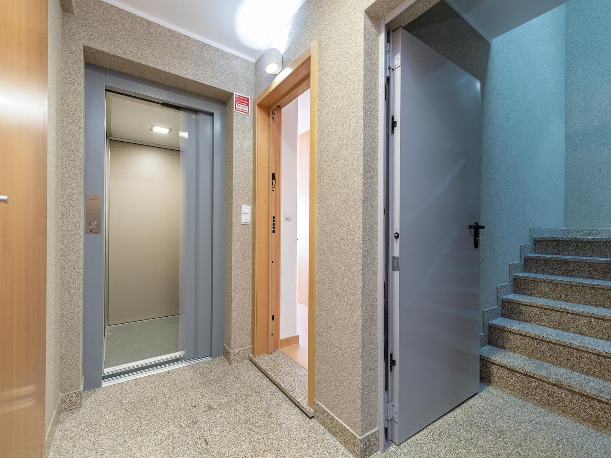 Apartment Stylish For Two Guests Porto